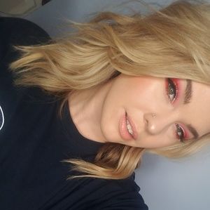 Meet your Posher, Adele